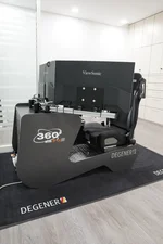360-Grad-Fahrsimulator für die Fahrausbildung bei der Fahrschule Simonsen.